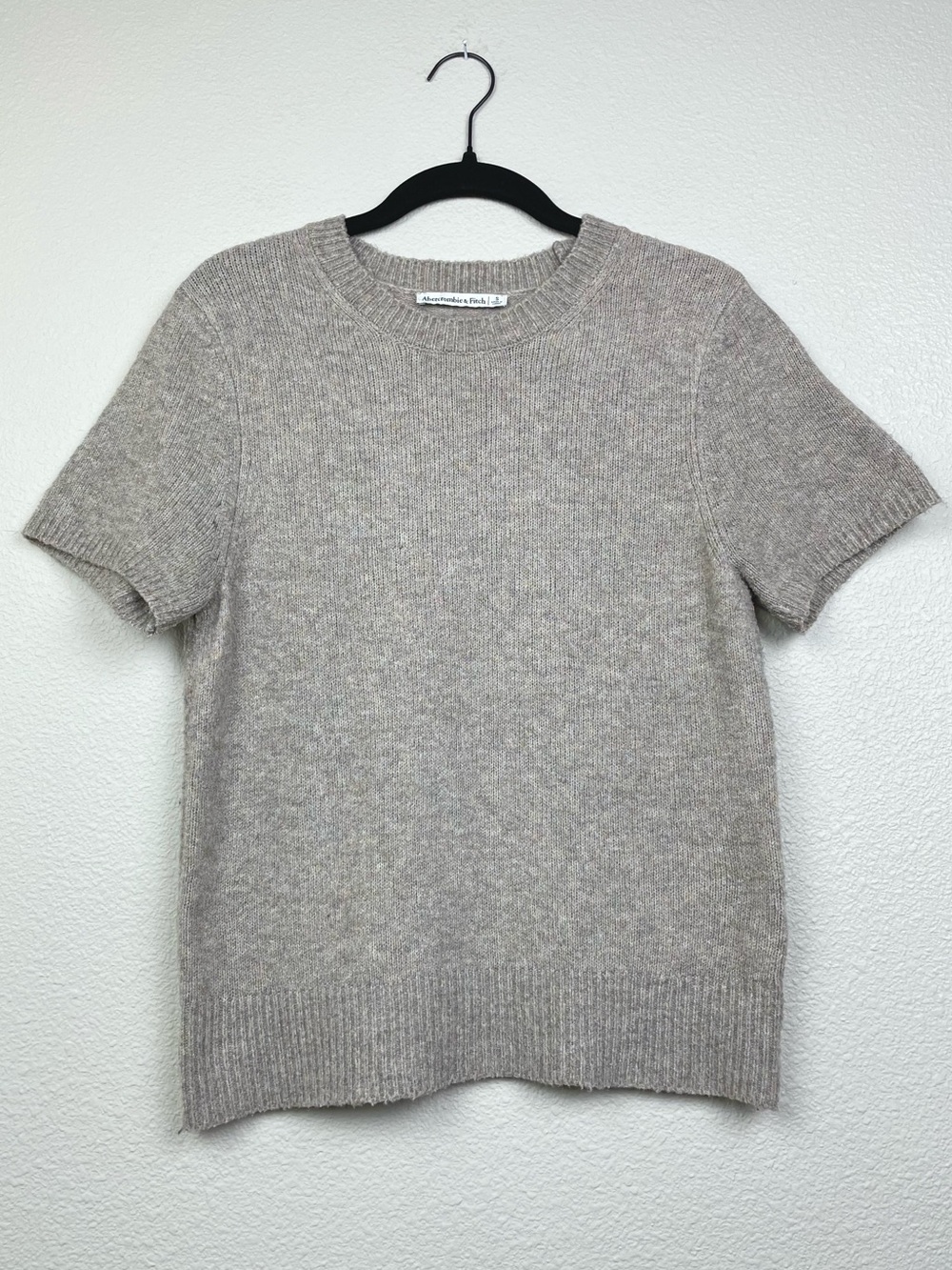 Abercrombie & Fitch Women's Small Short Sleeve Crewneck Sweater Top Taupe Tan